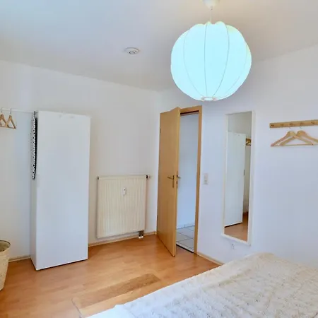 Апартаменты Timeless Apartment: Free Parking + Balcony + Netflix *
