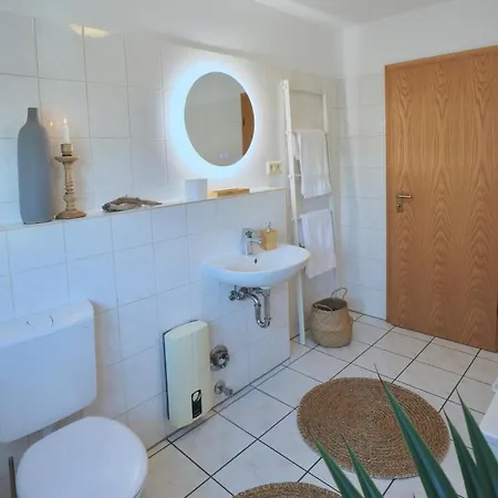 Апартаменты Timeless Apartment: Free Parking + Balcony + Netflix