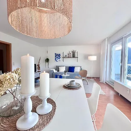 Timeless Apartment: Free Parking + Balcony + Netflix Апартаменты